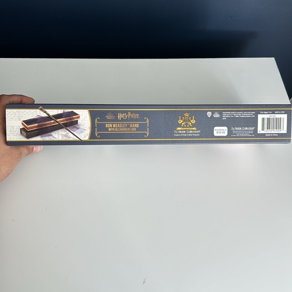 NIB Ron Weasley Wand with ollivanders box - Picture 3 of 4